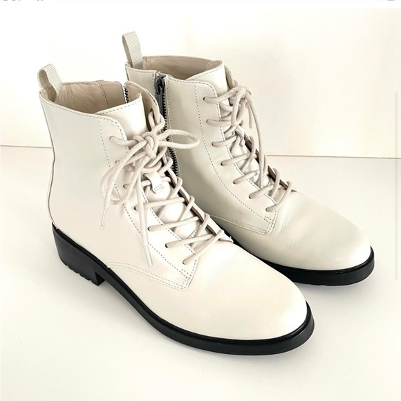 Everlane The Modern Utility Lace-Up Boot - Picture 1 of 8